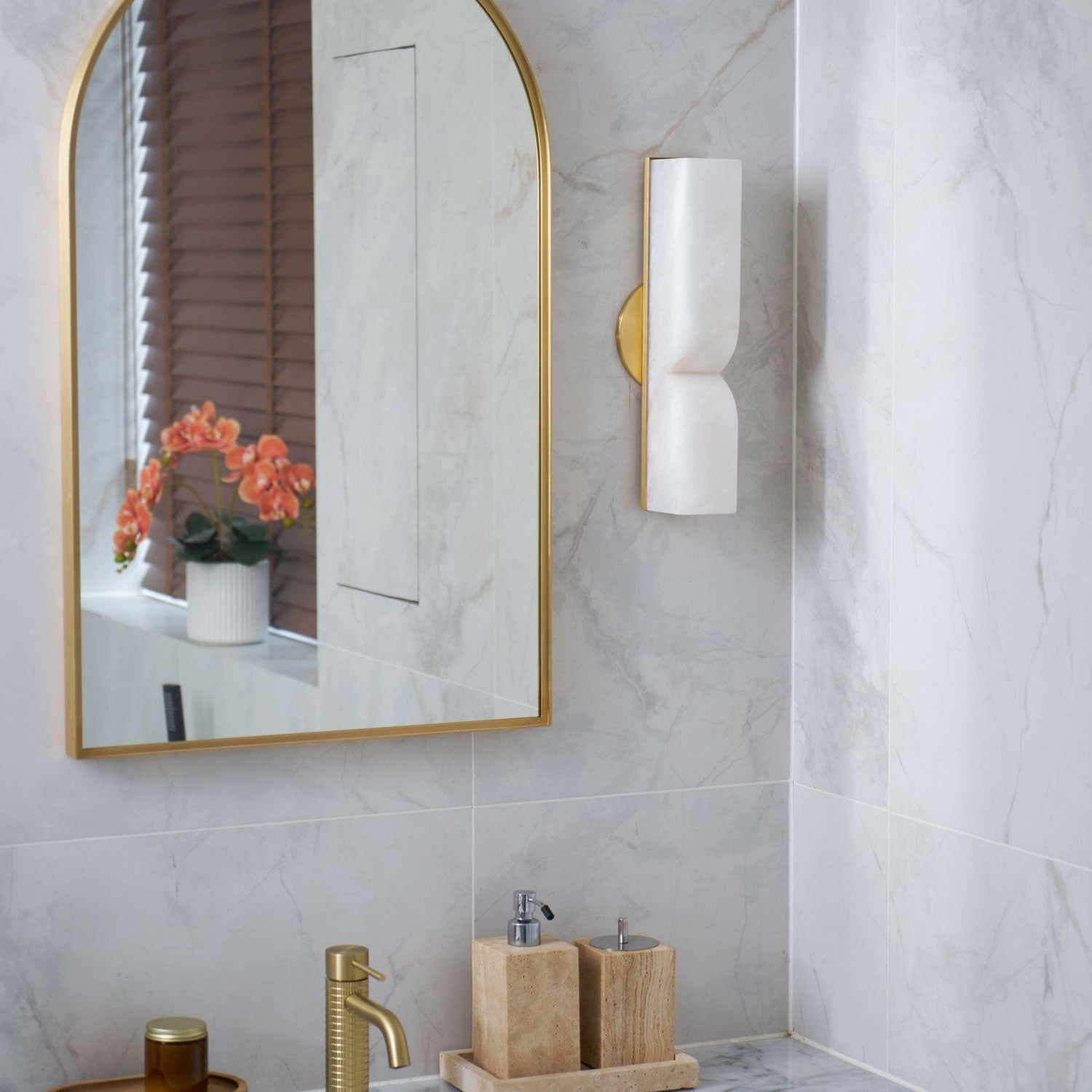 Alabaster Essence Wall Light Fixture Lighting Lobby