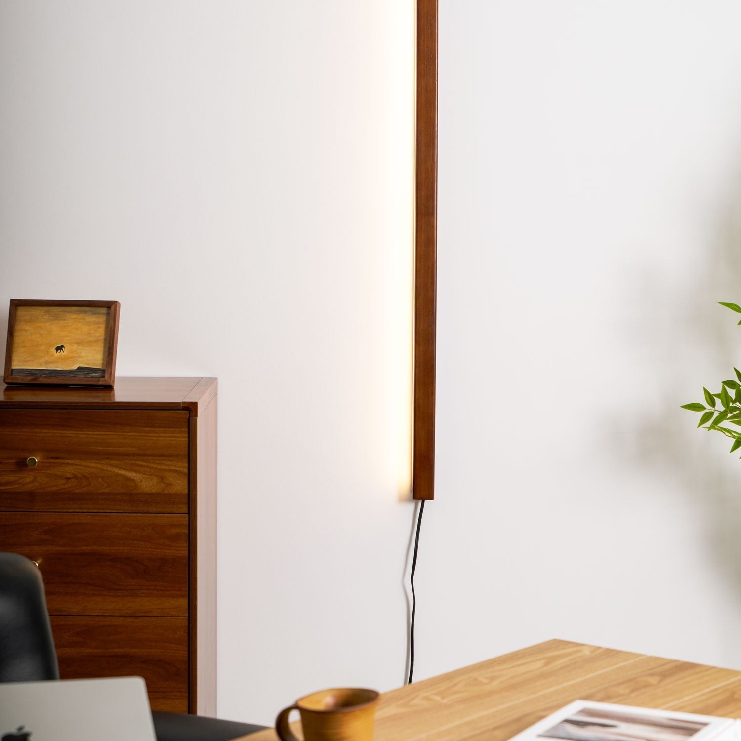 Arlo Linear Wood Plug-in Sconce Light Lighting Lobby
