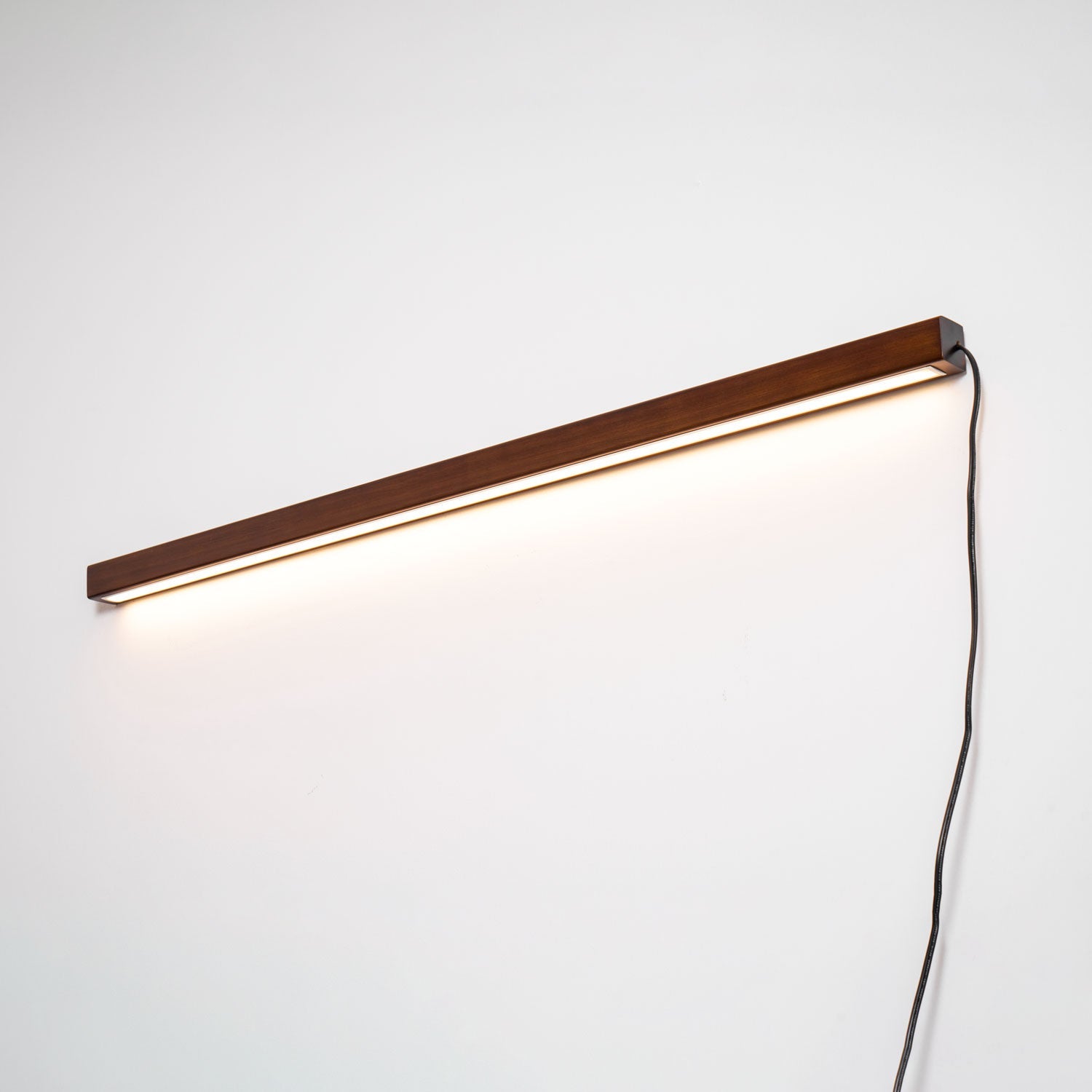 Arlo Linear Wood Plug-in Sconce Light Lighting Lobby