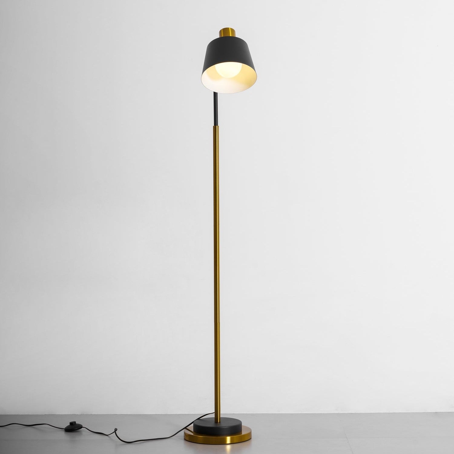 Aura Lumis Standing Light Lighting Lobby