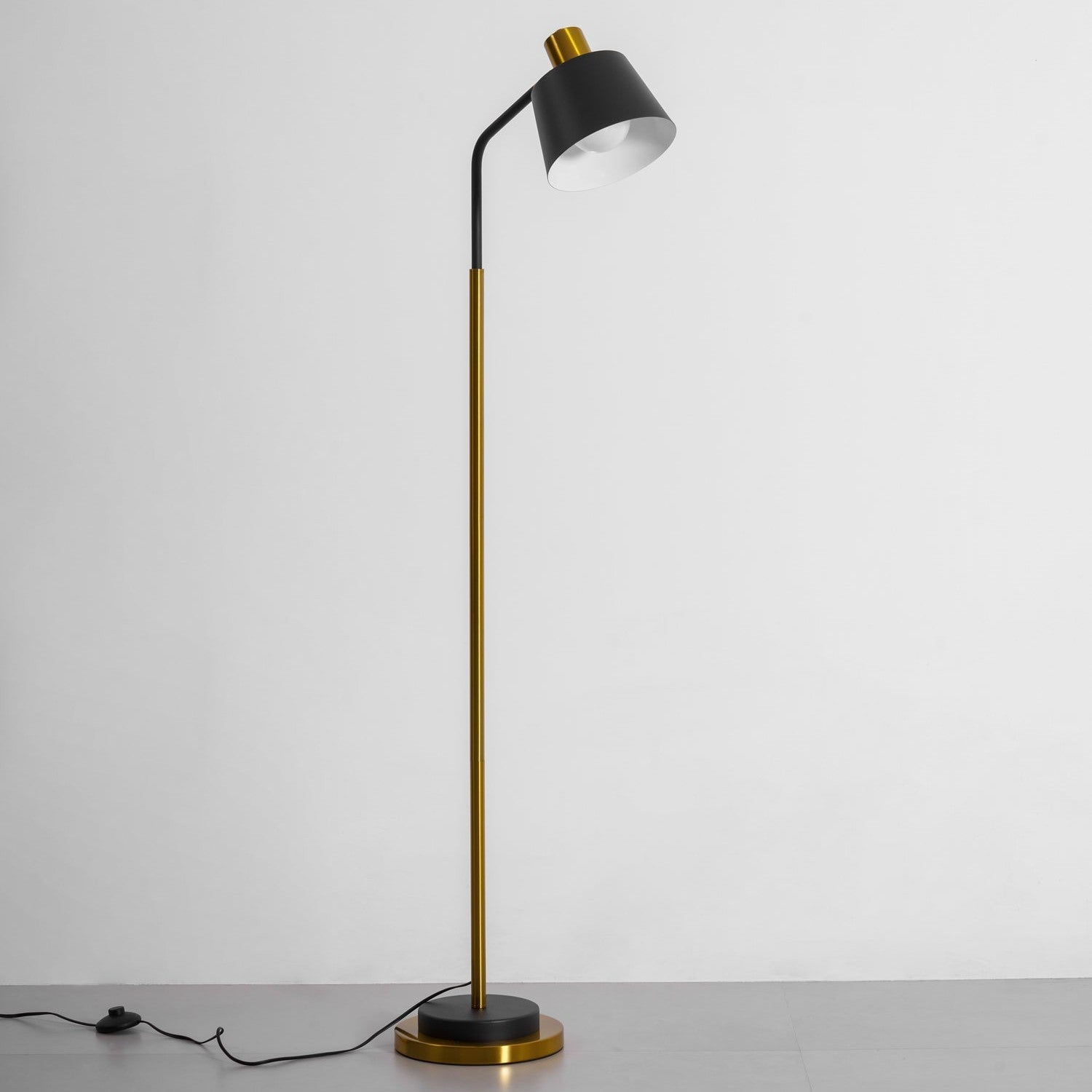 Aura Lumis Standing Light Lighting Lobby