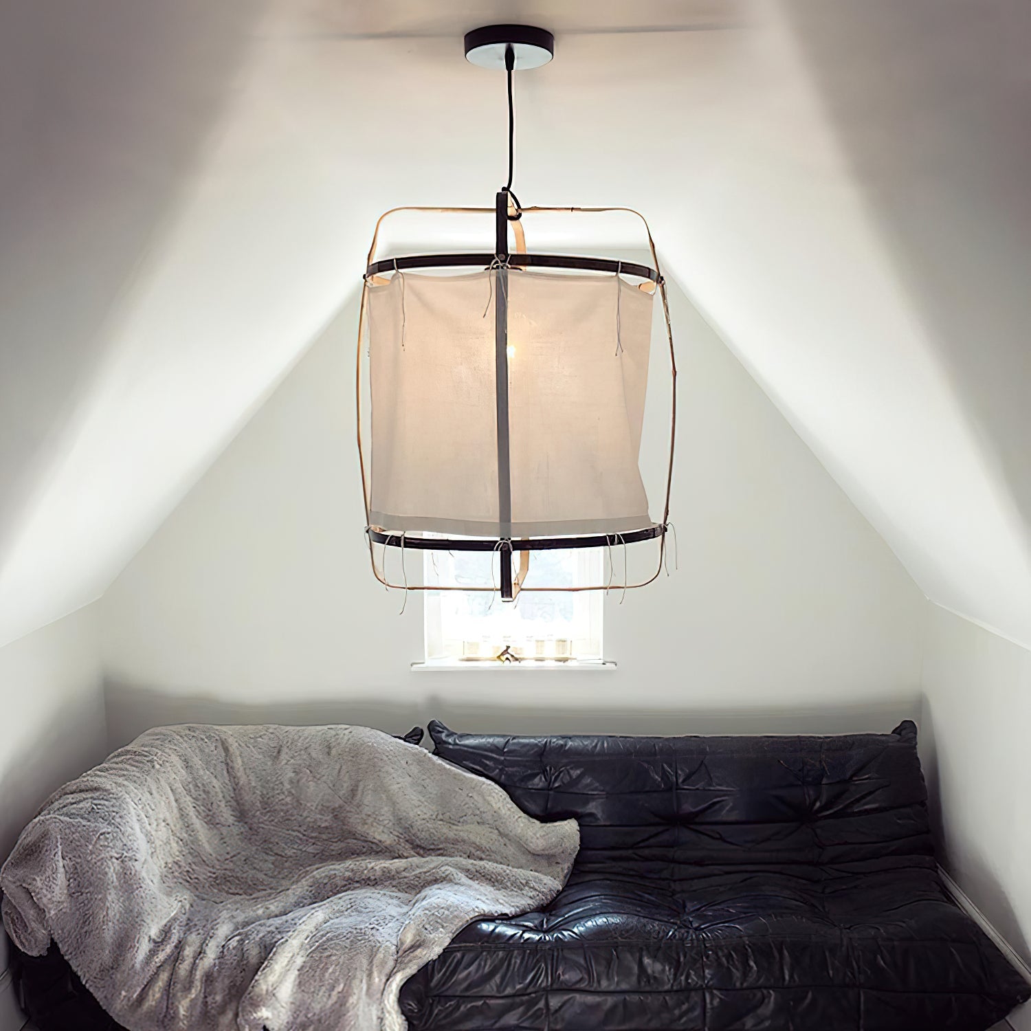 Ay Illuminate Ceiling Suspension Lighting Lobby