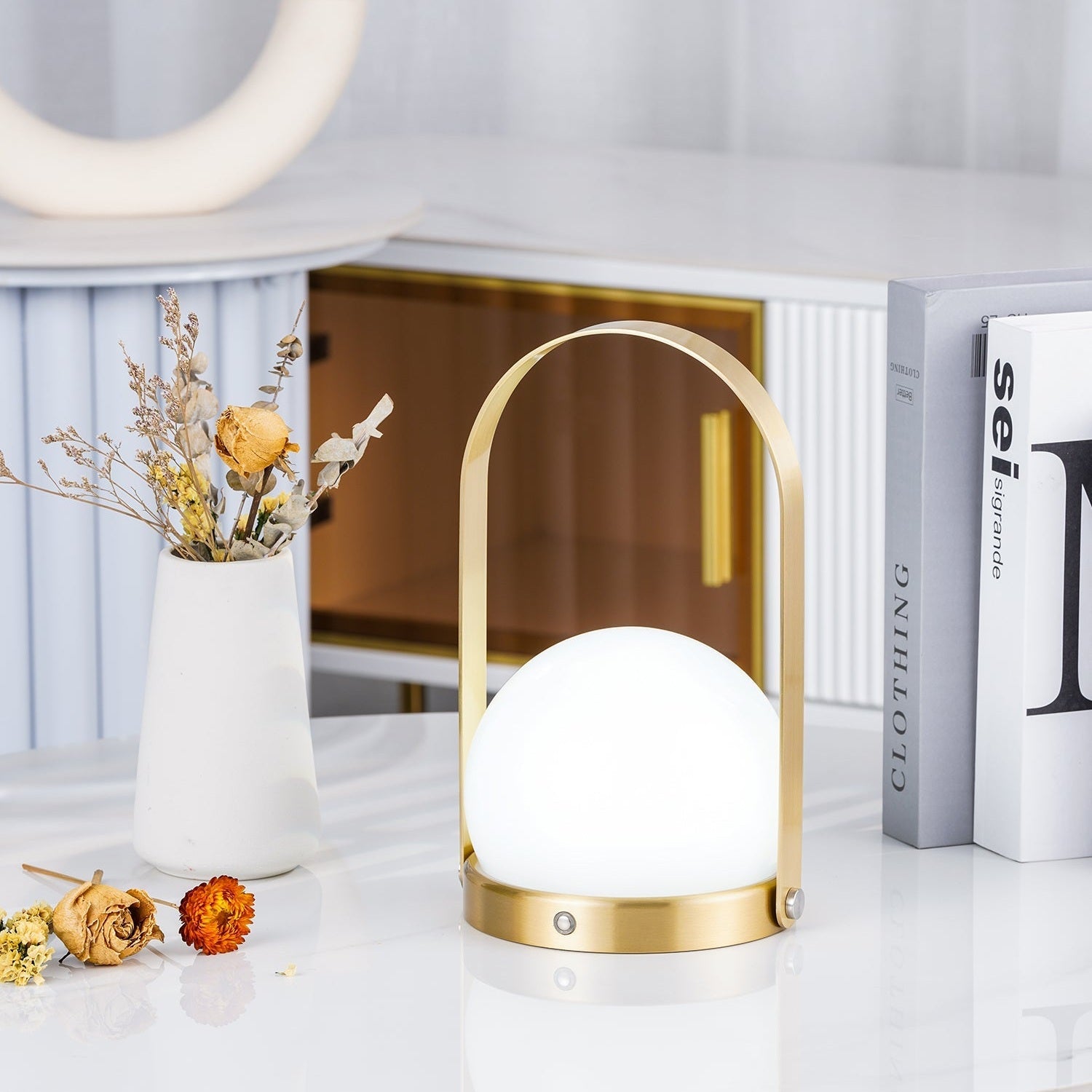 Carrie Integrated Battery Desk Light Lighting Lobby