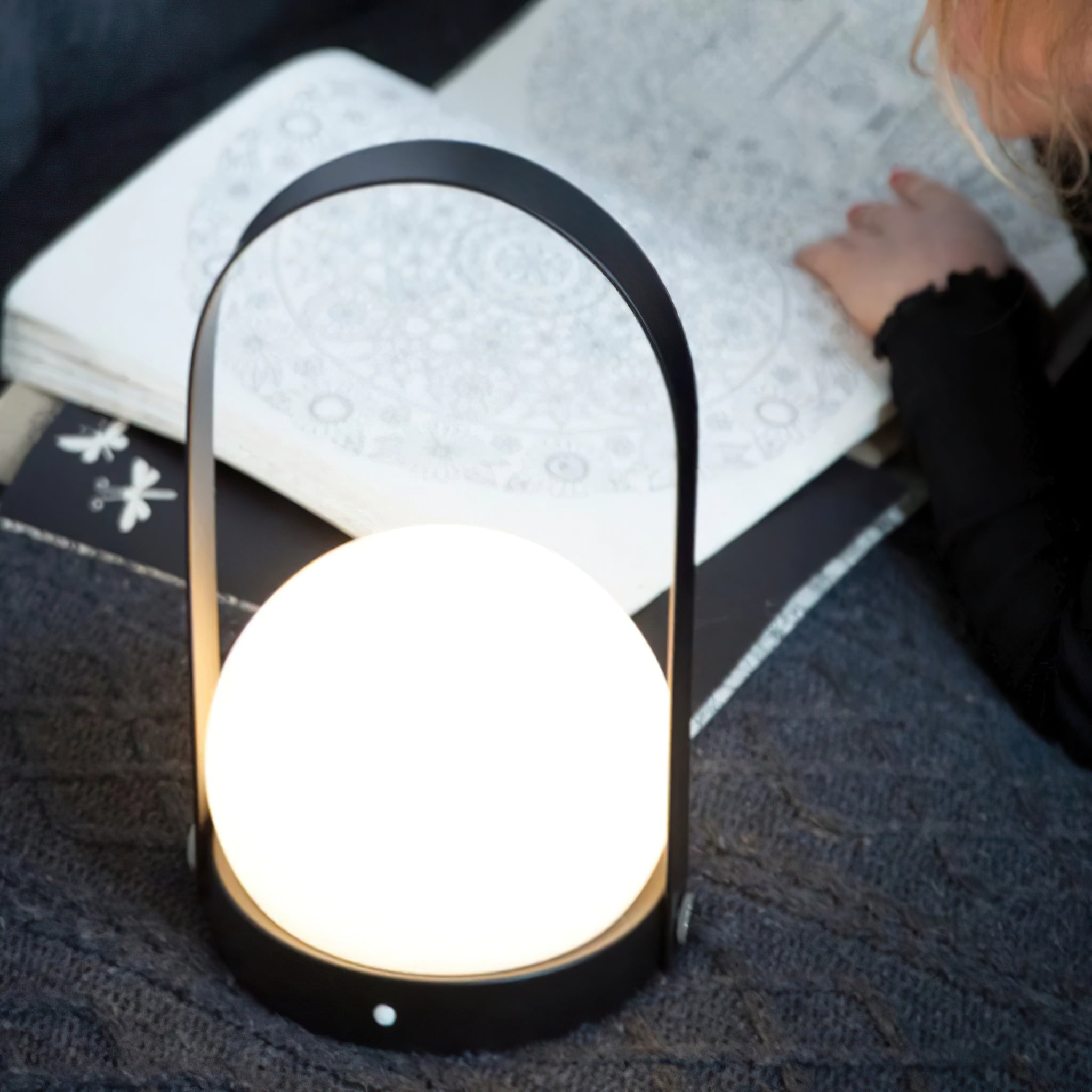 Carrie Integrated Battery Desk Light Lighting Lobby