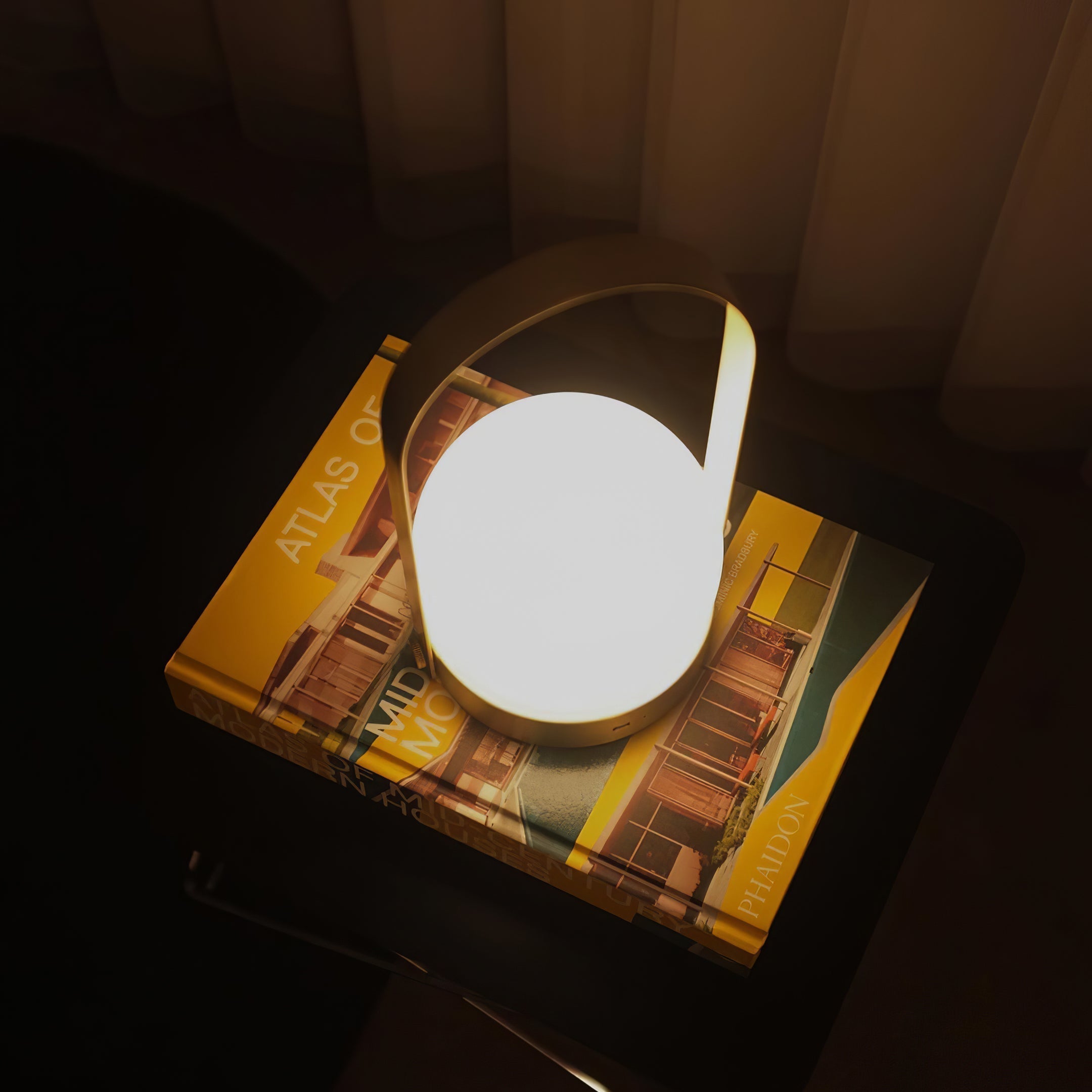 Carrie Integrated Battery Desk Light Lighting Lobby