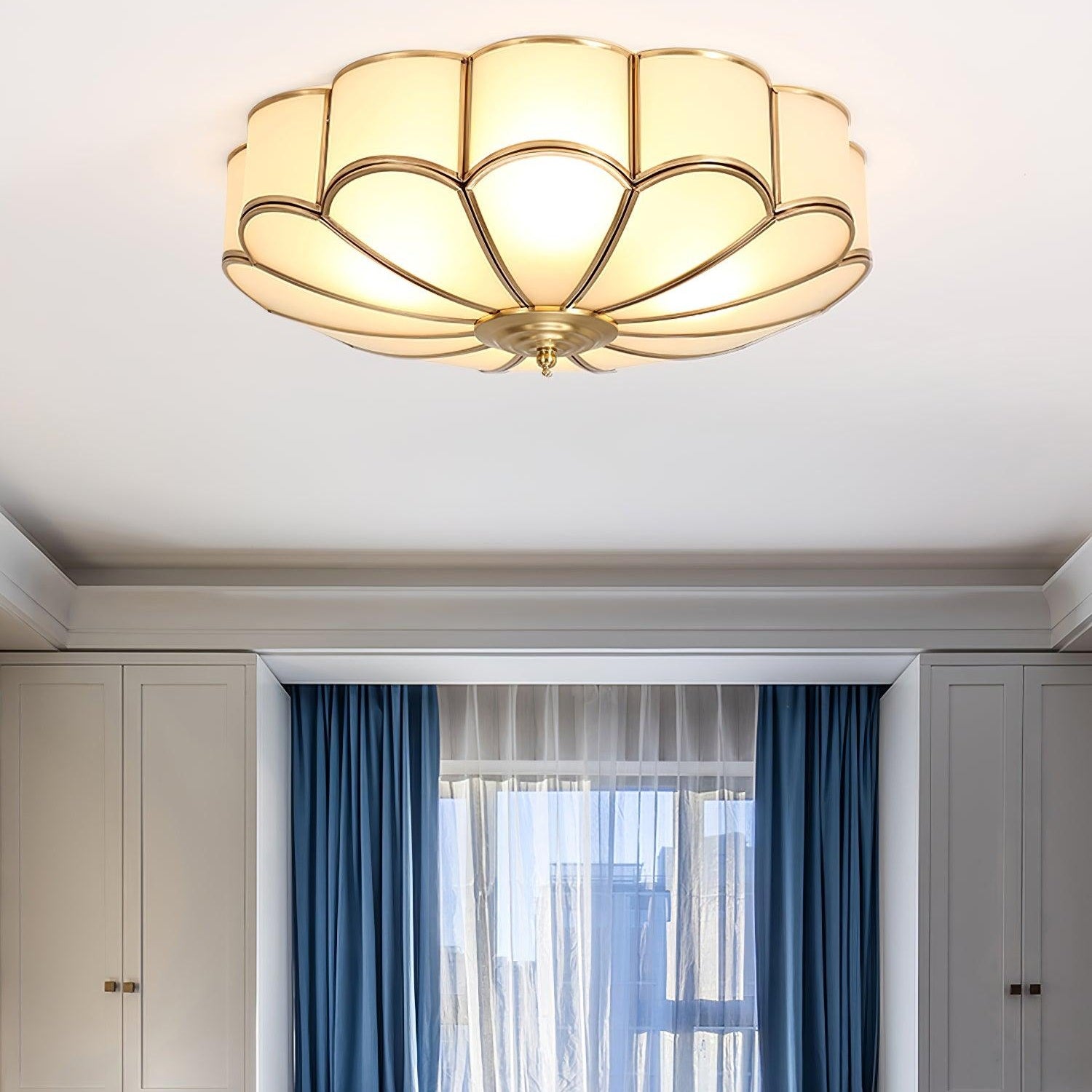 Ceiling Light Fixture with Flower Shaped Glass Lighting Lobby