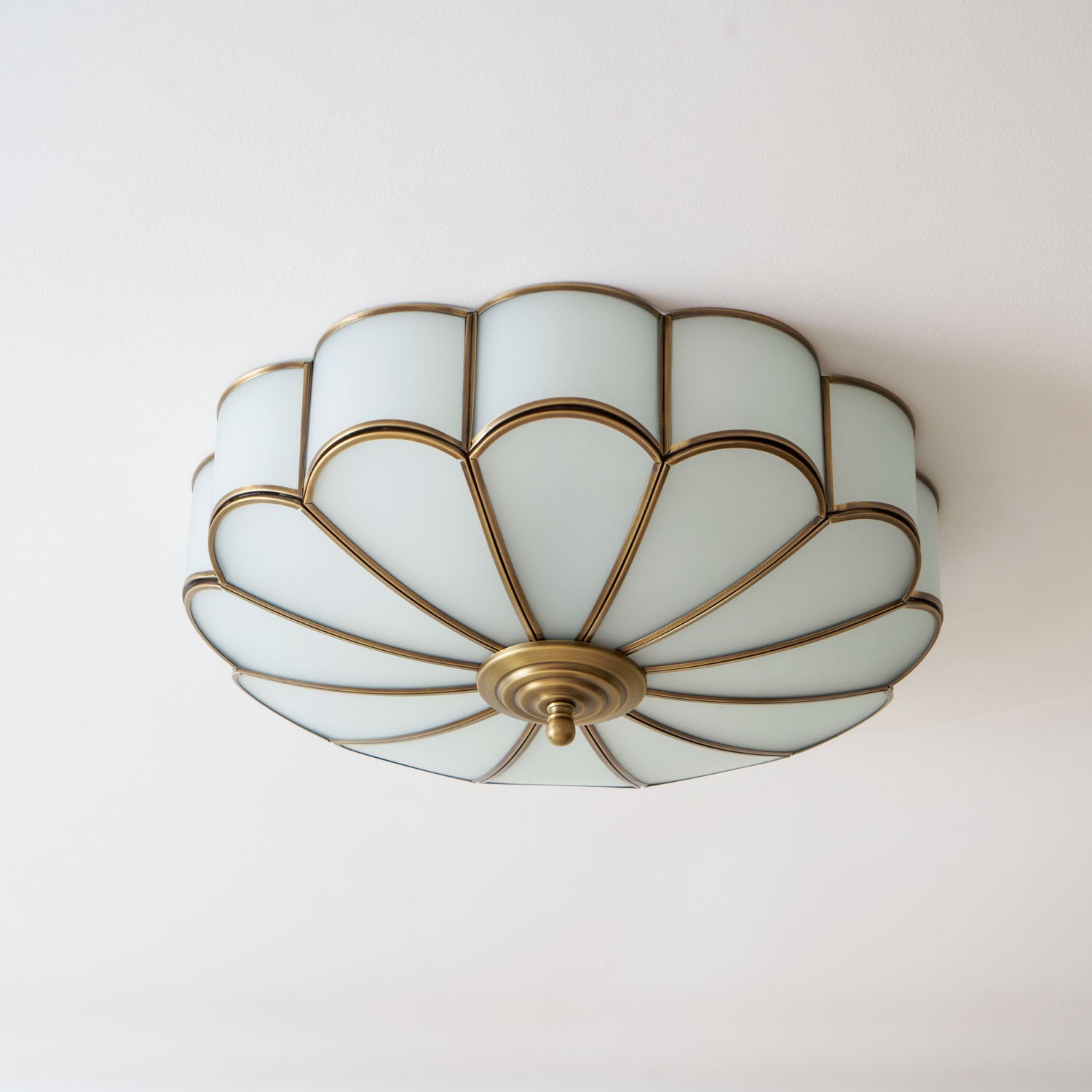 Ceiling Light Fixture with Flower Shaped Glass Lighting Lobby