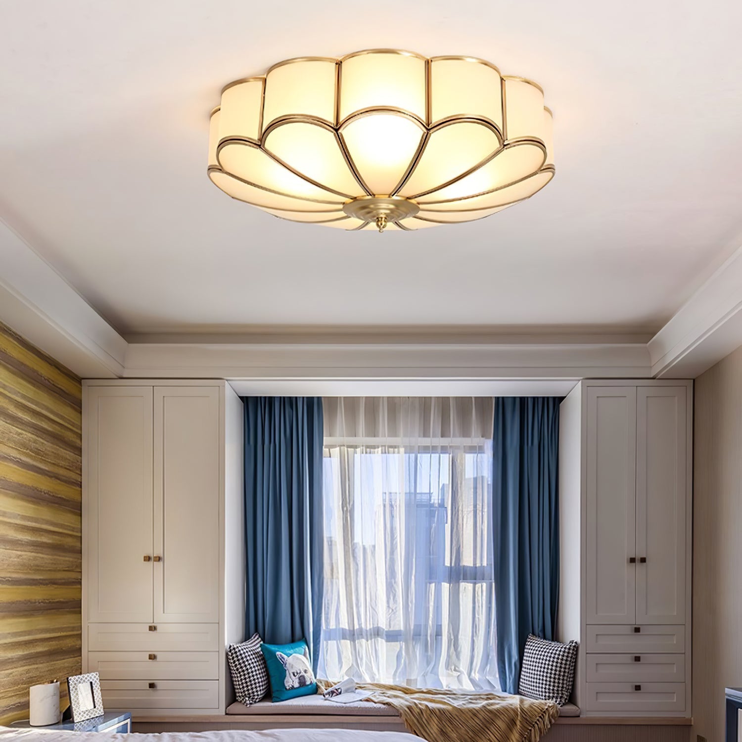 Ceiling Light Fixture with Flower Shaped Glass Lighting Lobby