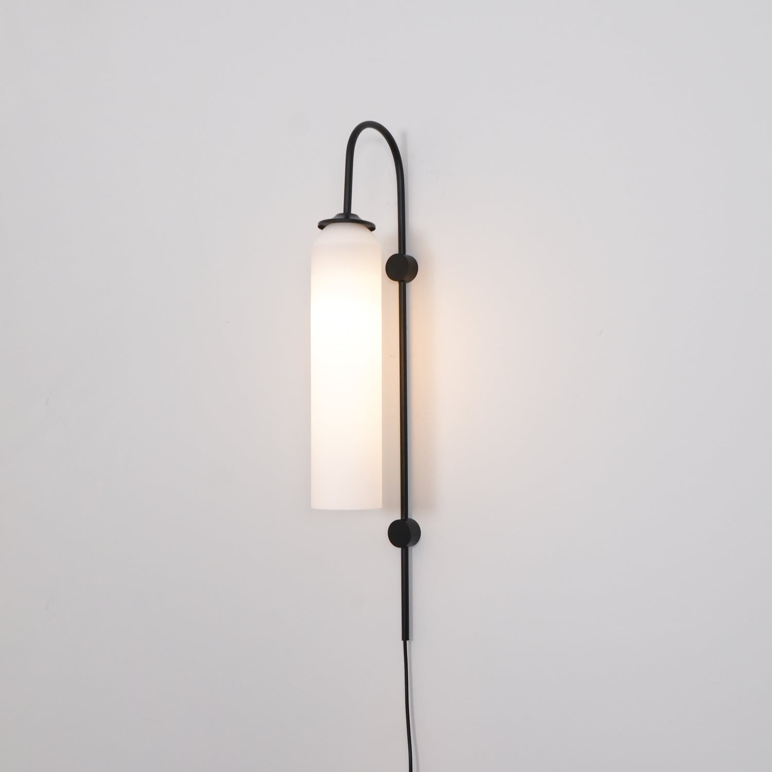 Contemporary Glass Plug-In Wall Sconce Lighting Lobby