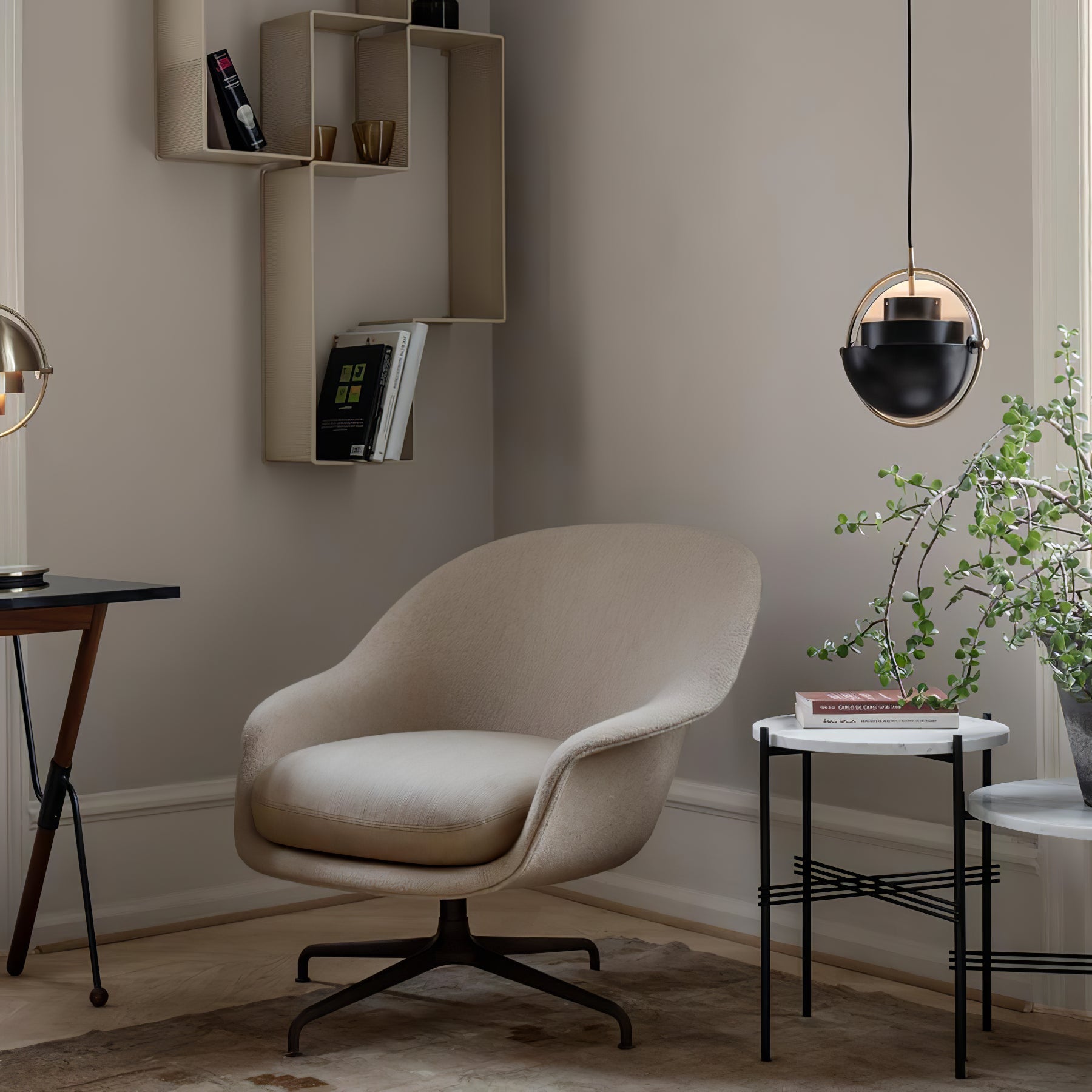 Distorted Sphere Ceiling Pendant Lighting Lobby