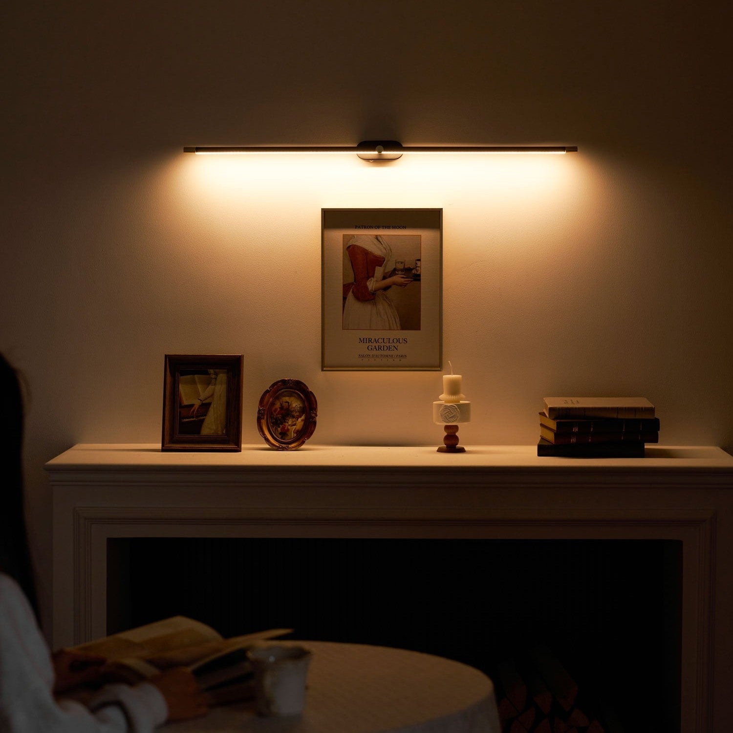 Linear Minimalist Wall Light with Rechargeable Feature Lighting Lobby