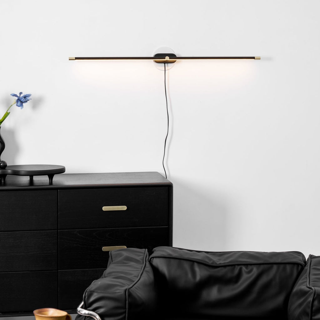 Linear Minimalist Wall-Mounted Plug-in Light Fixture Lighting Lobby