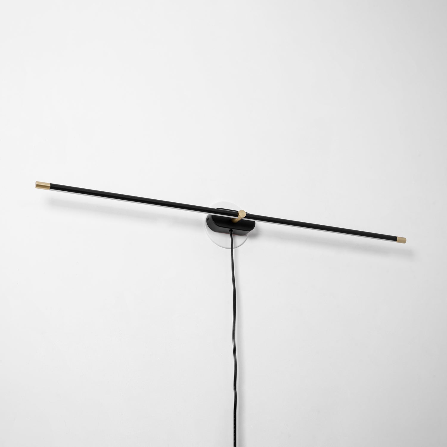 Linear Minimalist Wall-Mounted Plug-in Light Fixture Lighting Lobby