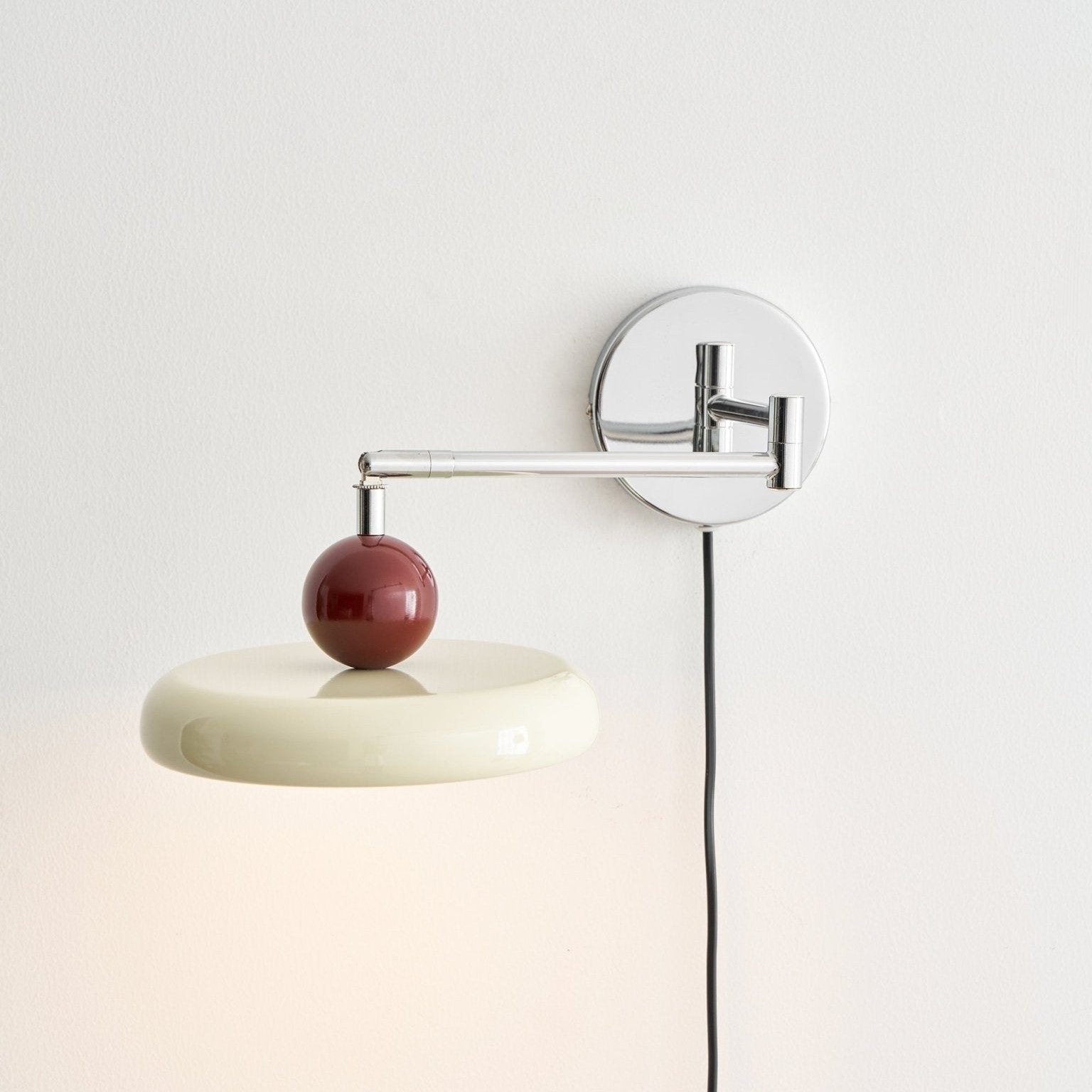 Lola Wall-Mounted Plug-In Light Lighting Lobby