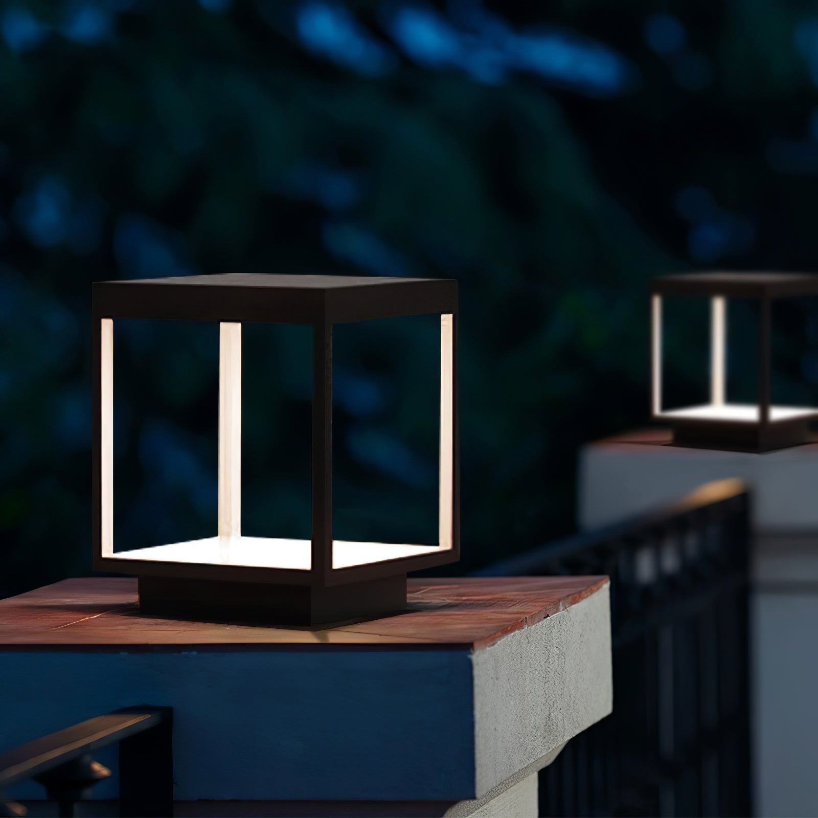 Outdoor Post Light With Square Frame Lighting Lobby