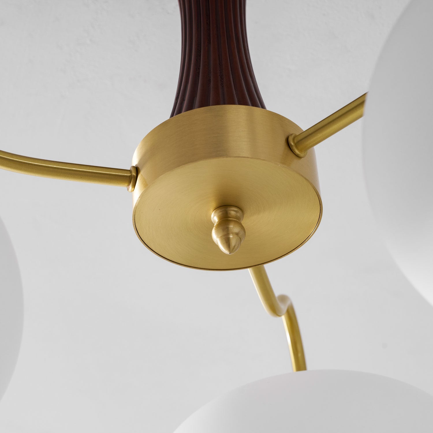 Persimmon Wooden Brass Ceiling Suspension Lighting Lobby