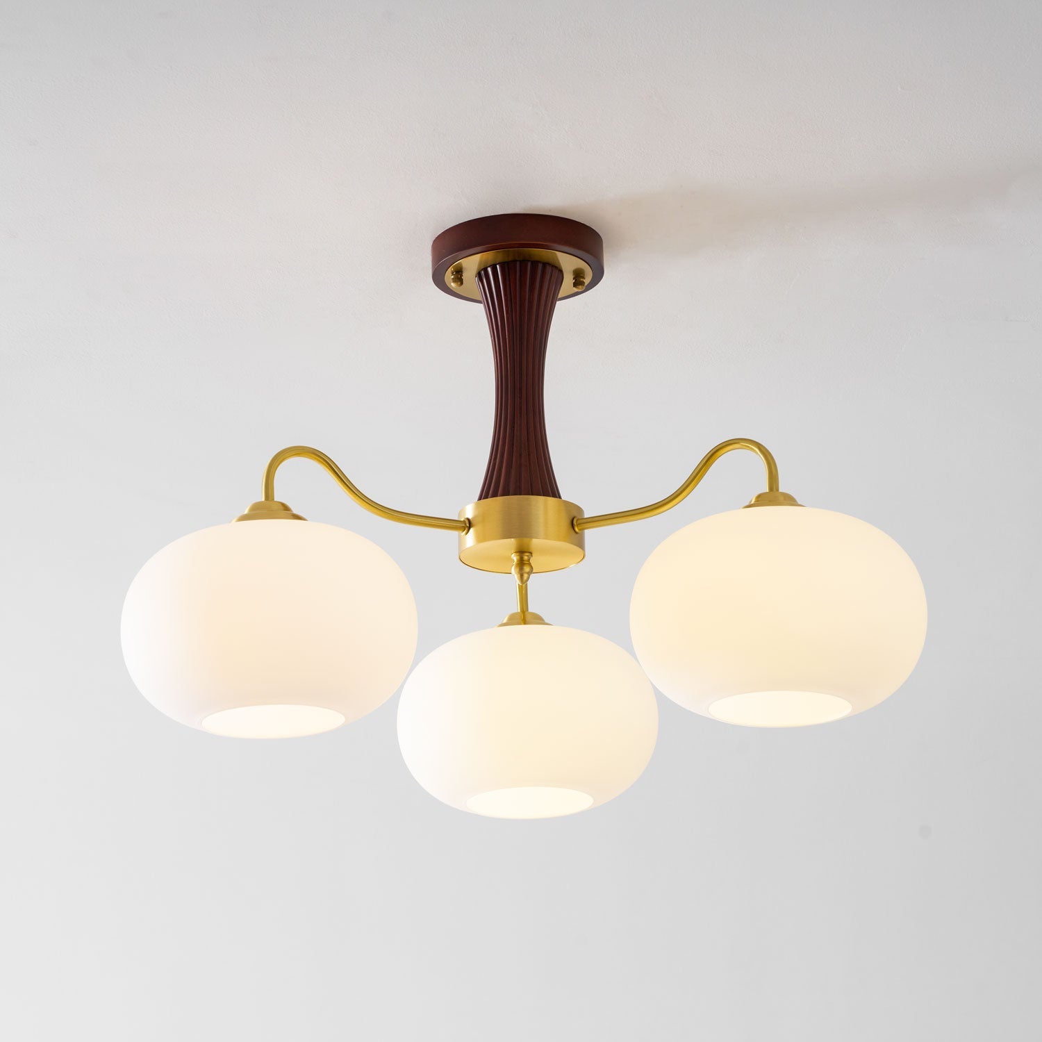 Persimmon Wooden Brass Ceiling Suspension Lighting Lobby