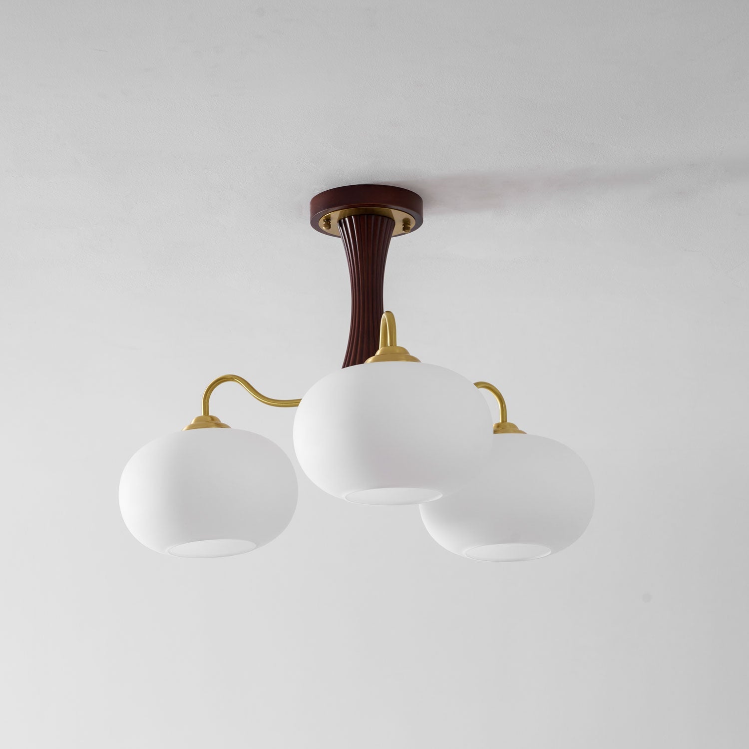 Persimmon Wooden Brass Ceiling Suspension Lighting Lobby