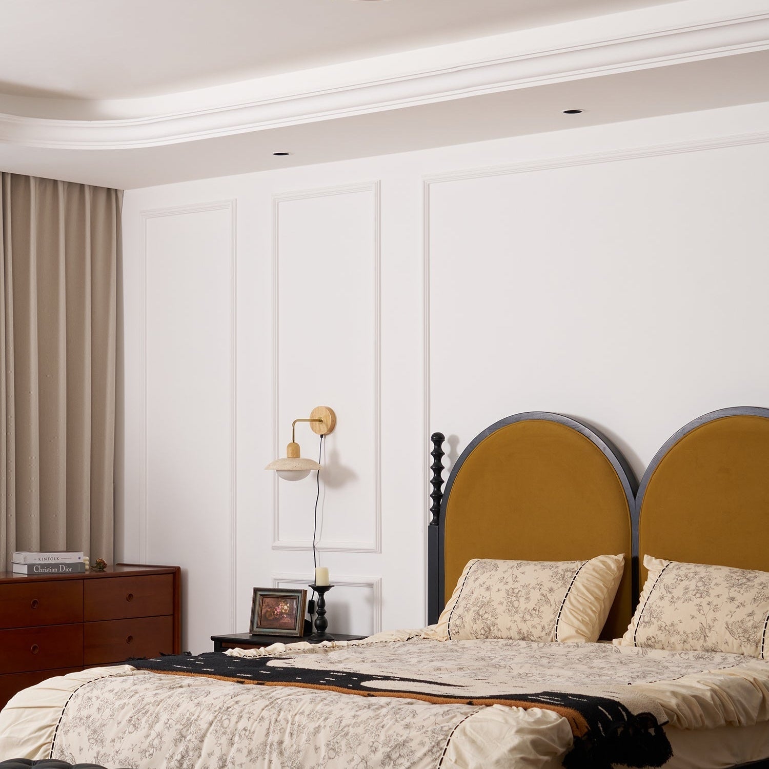 Round Ceiling Light with Wood Grain Lighting Lobby
