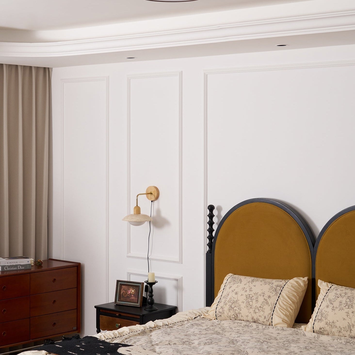 Round Ceiling Light with Wood Grain Lighting Lobby