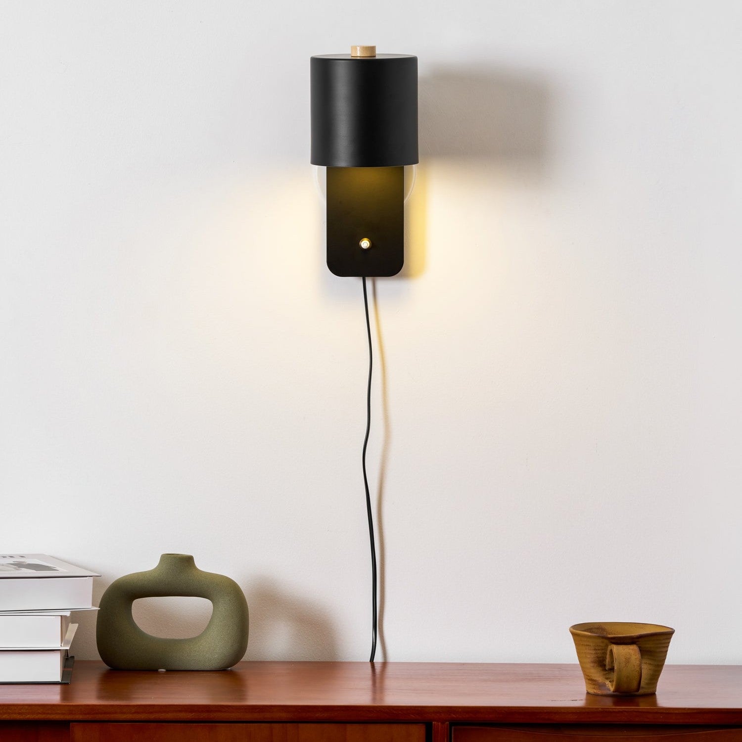 Swiveling Barrel Wall-Mounted Light Lighting Lobby