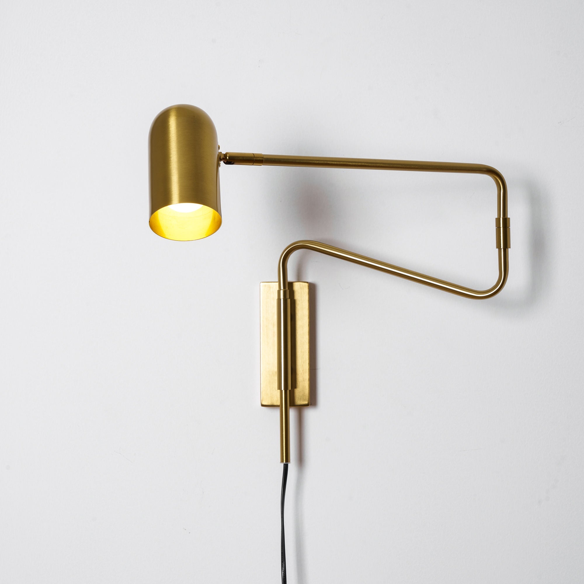 Wall-Mounted Plug In Adjustable Arm Light Lighting Lobby