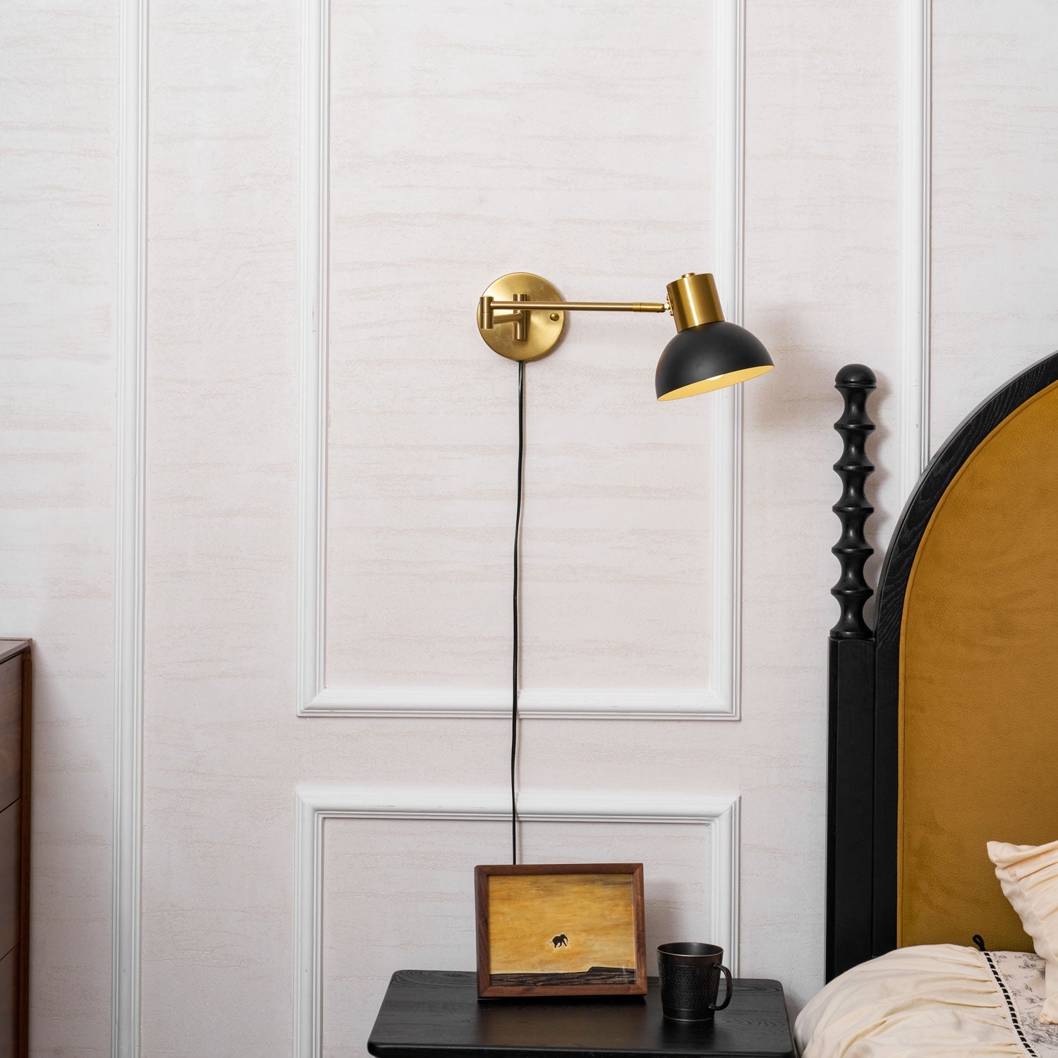 Wall-Mounted Plug In Adjustable Arm Light Lighting Lobby