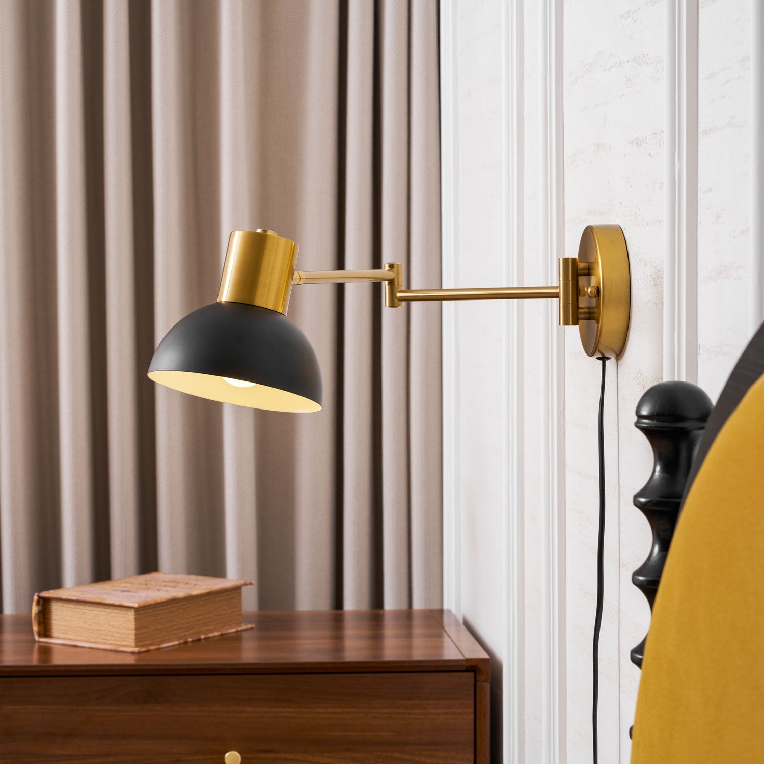 Wall-Mounted Plug In Adjustable Arm Light Lighting Lobby