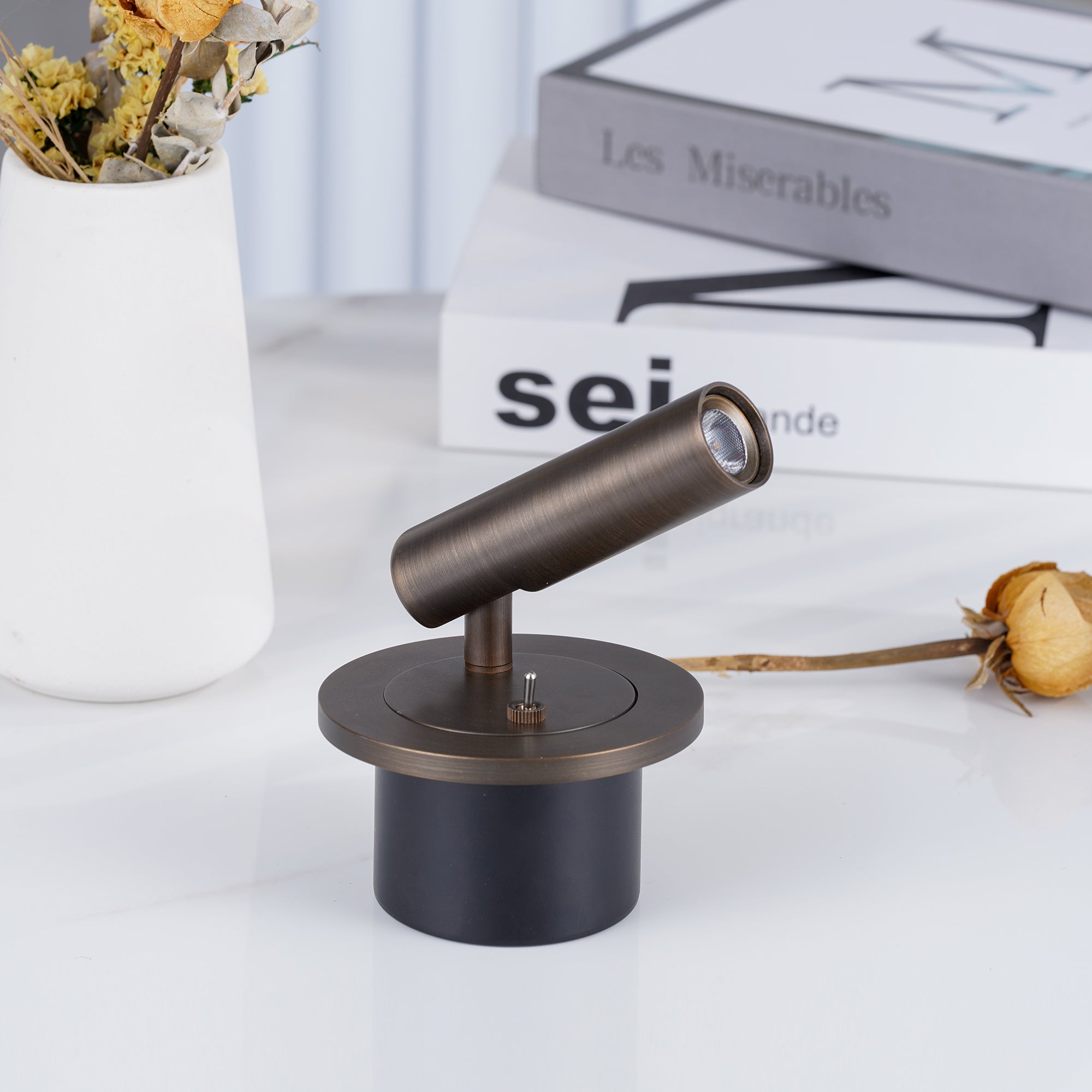 Wall-Mounted Reading Light Lighting Lobby