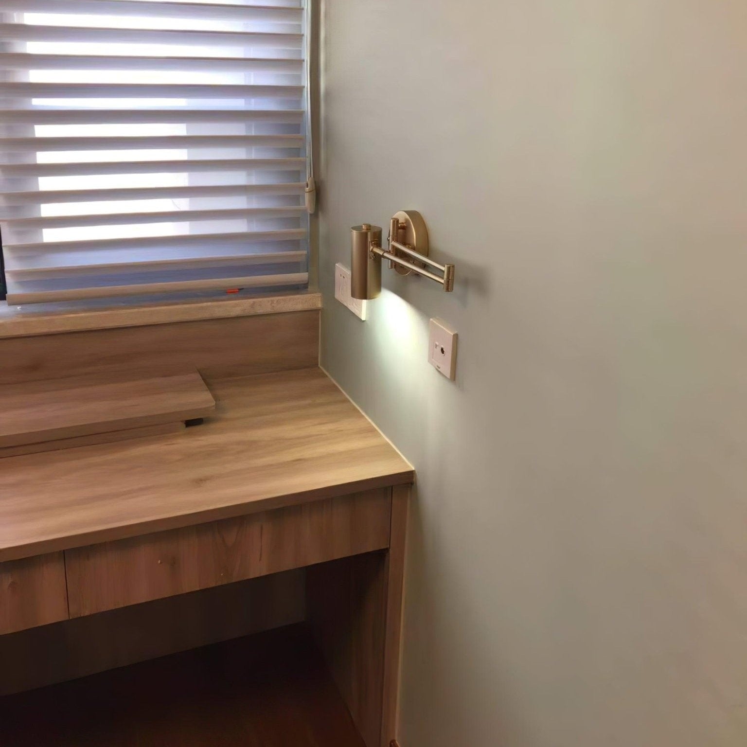 Wall-Mounted Swing Arm Light Lighting Lobby